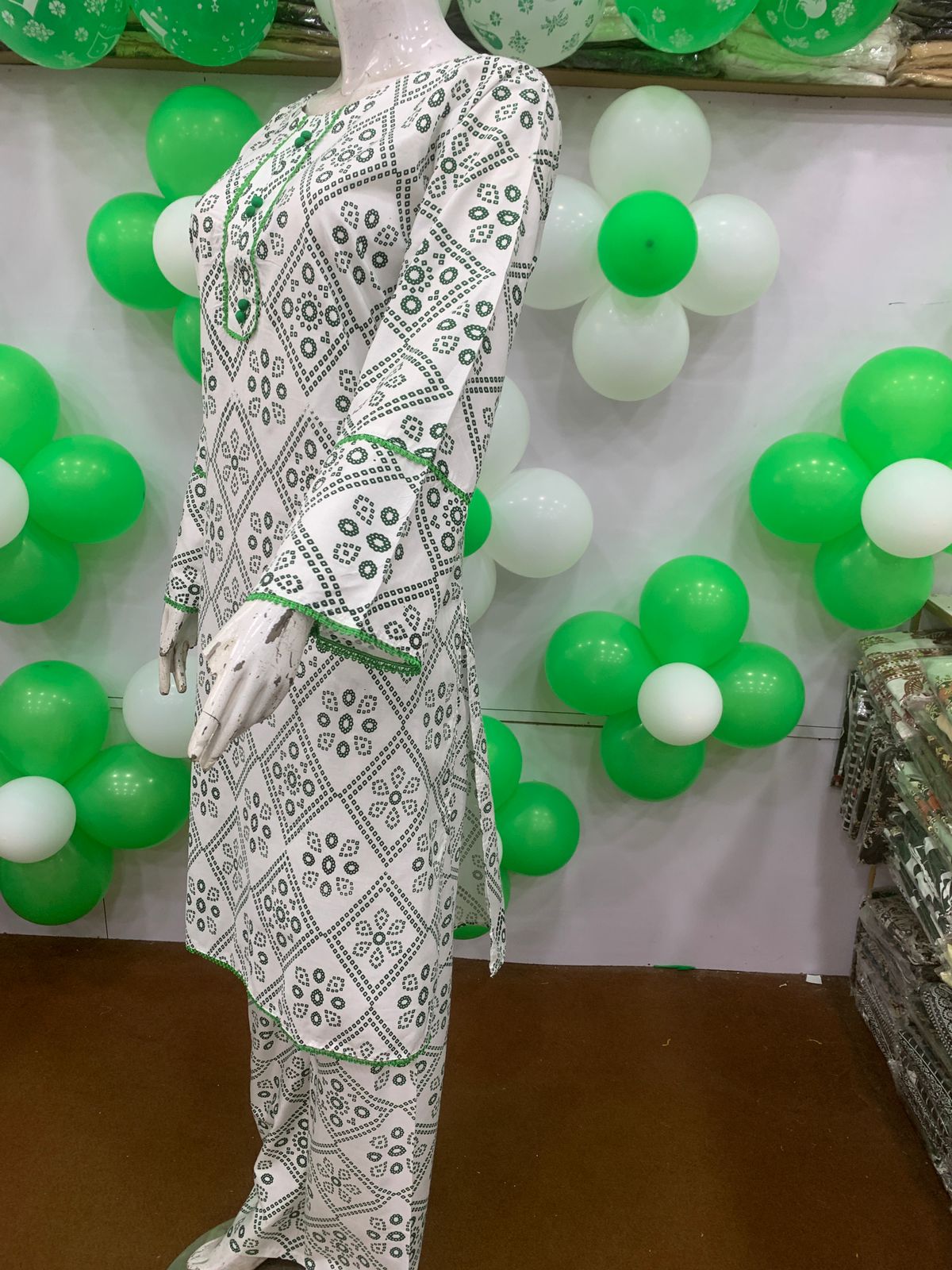 AZADI SALE SUMMER LINEN 2 PIECE. LONG LENGTH ( Chunri )