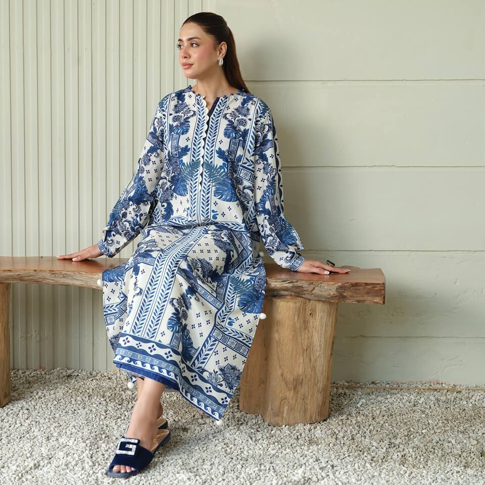 Elegant Women's Luxury Velvet 2-Piece Co-Ord Set | Premium Chic Outfit 14