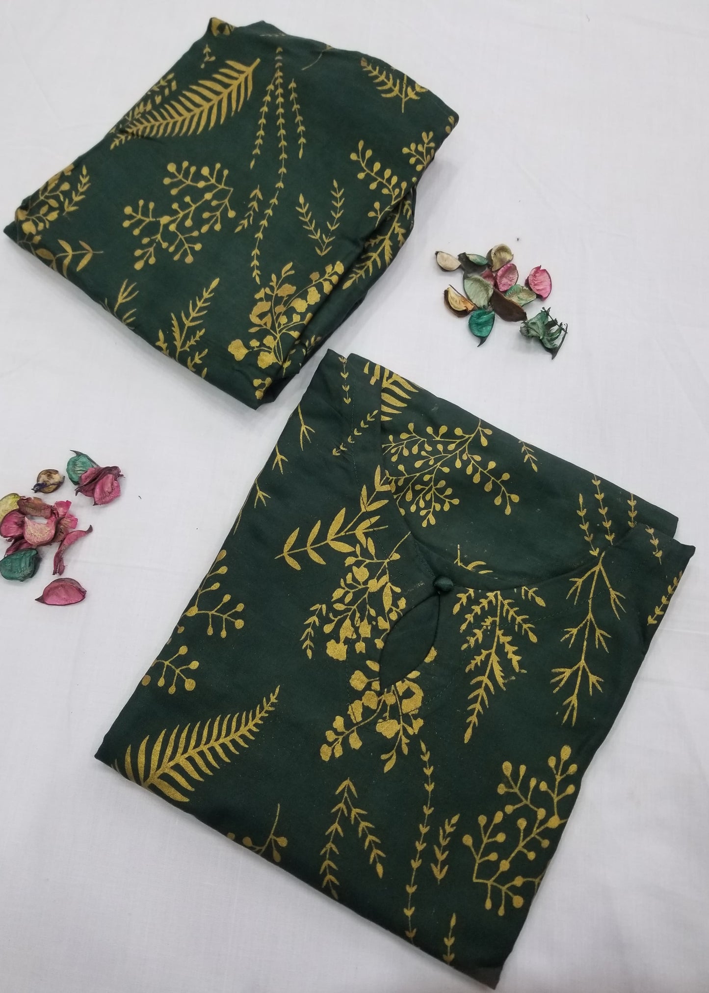 Petal Design Summer Linen Suit – Trendy & Lightweight, 1390 with free delivery (Green)